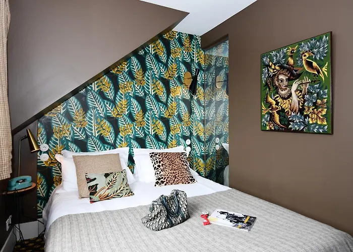 Hotel Les Pilotes 3*