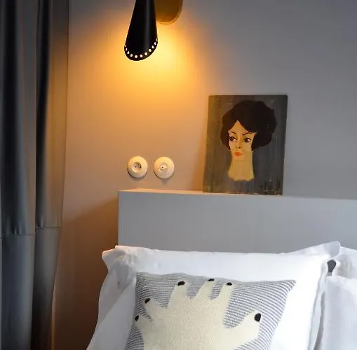 Hotel Les Pilotes 3*